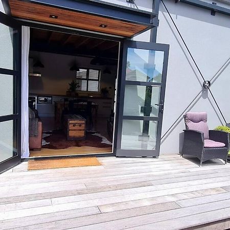 Apartment 4 - Haddin Court - Chic Ny Loft Style Blenheim Eksteriør billede