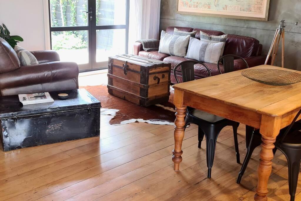 Apartment 4 - Haddin Court - Chic Ny Loft Style Blenheim Eksteriør billede